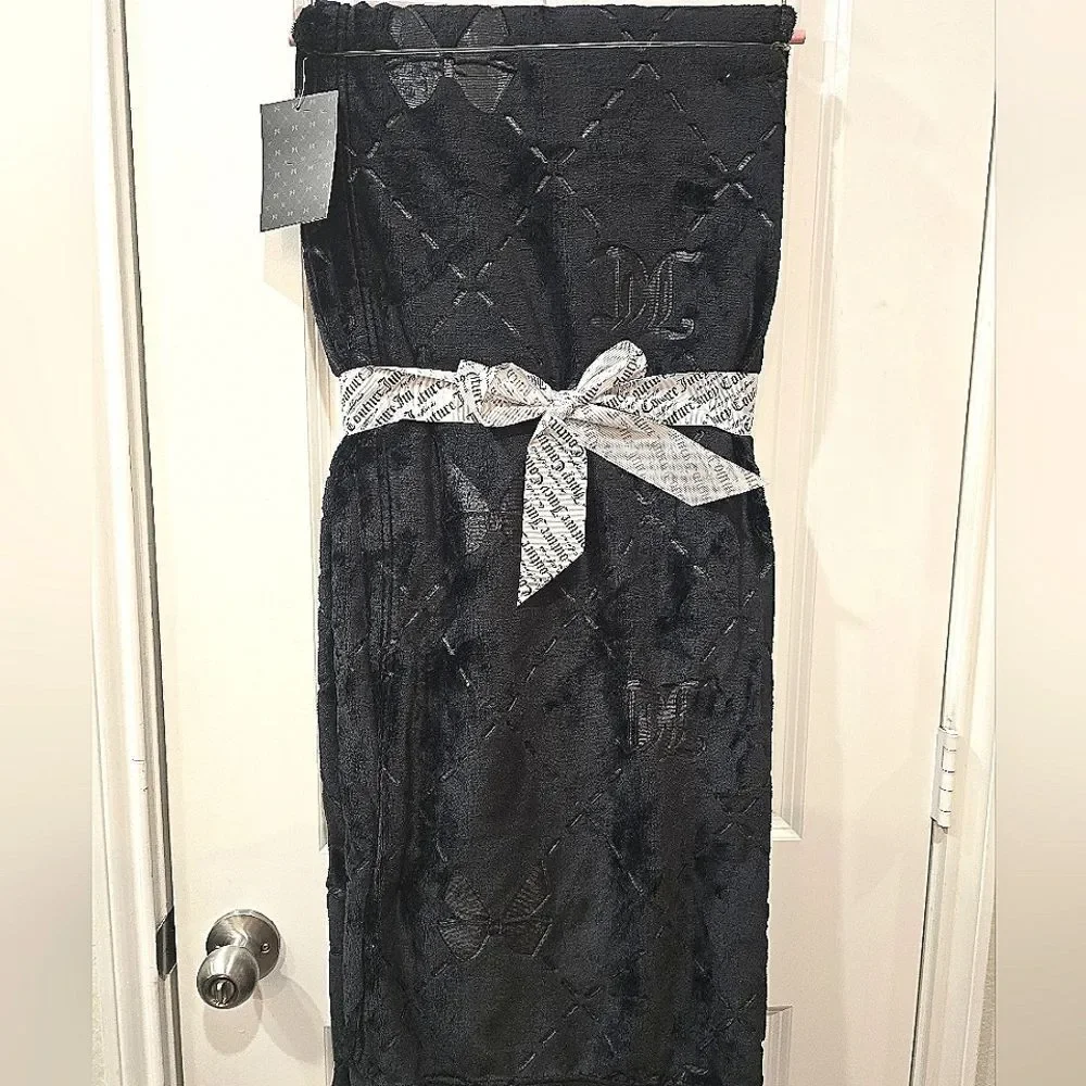 Juicy Couture Home JC Bow Logo Embossed‎ Oversized Throw Blanket- Black